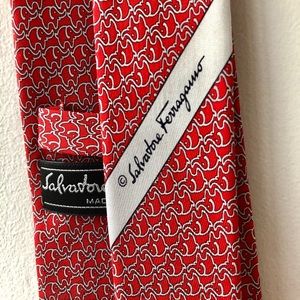 Ferragamo elephant print tie in red